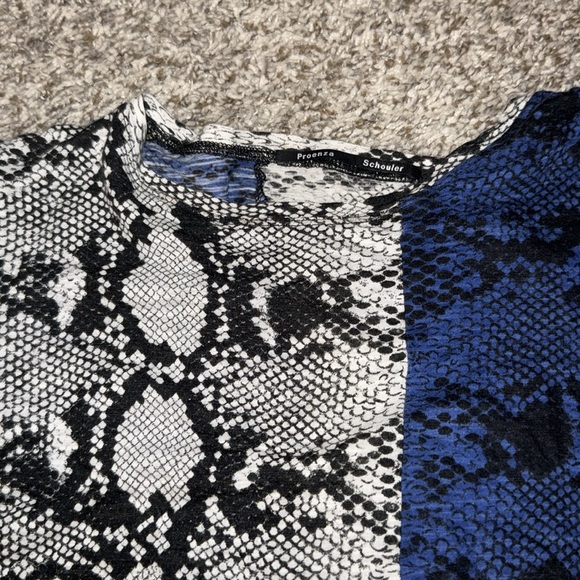 Snakeskin print thirt - Picture 2 of 2